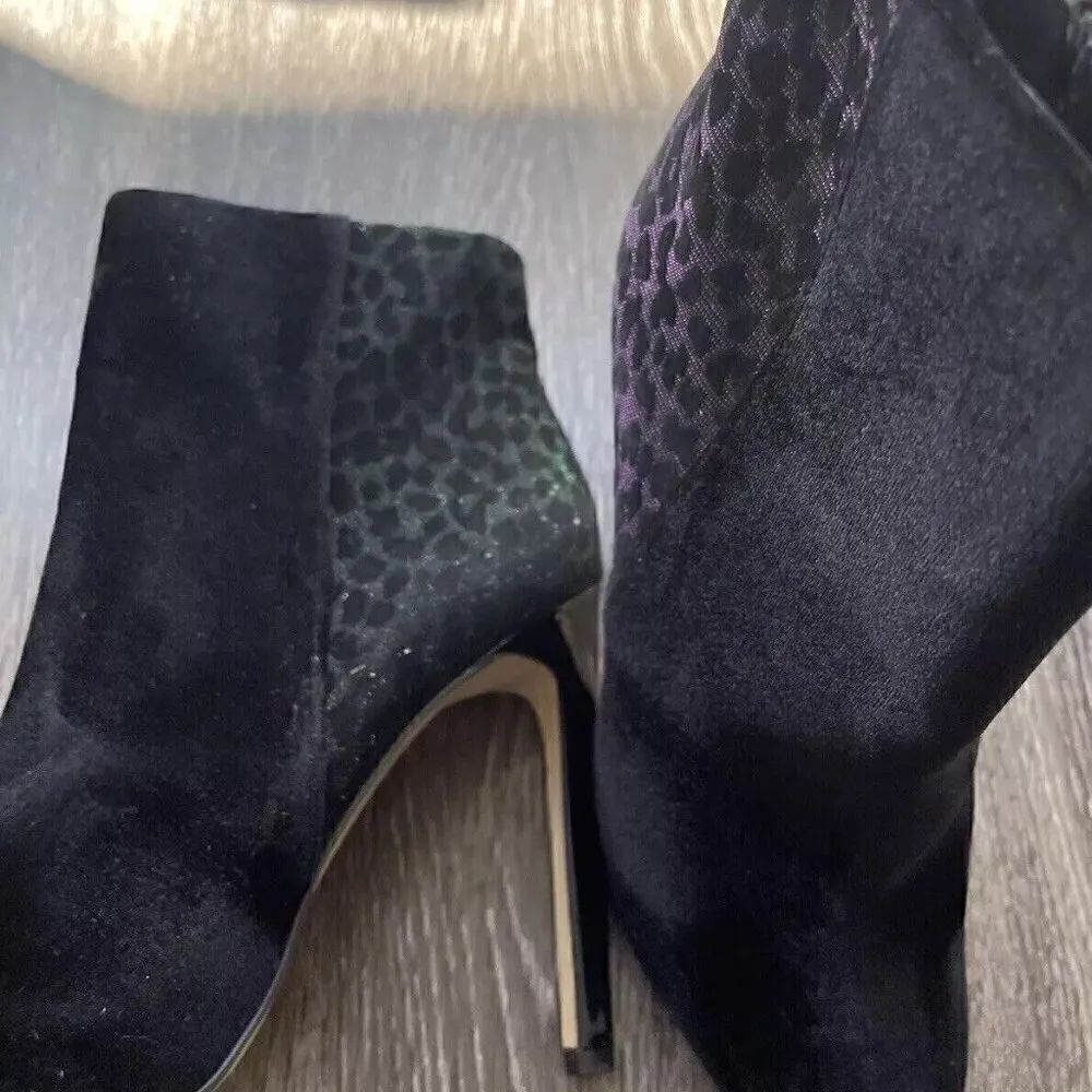 Nine West Women’s Black Velvet Pointed Toe Ankle Booties Size 8.5 Leopard Color - Image 6