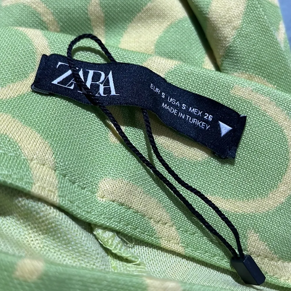 NWT ZARA HIGH RISE FLARED JACQUARD PANTS  GREEN - Image 10