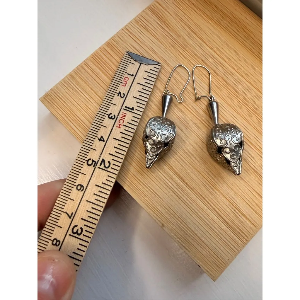 Silver ornate Filigree Teardrop Dangle Earrings - Image 6