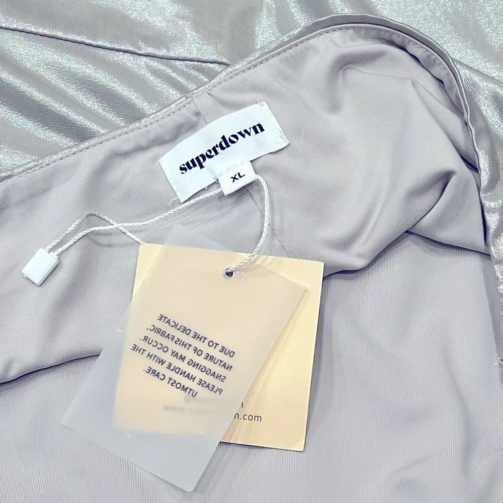 NWT Superdown Lucia Column Skirt in Silver, size XL - Image 5