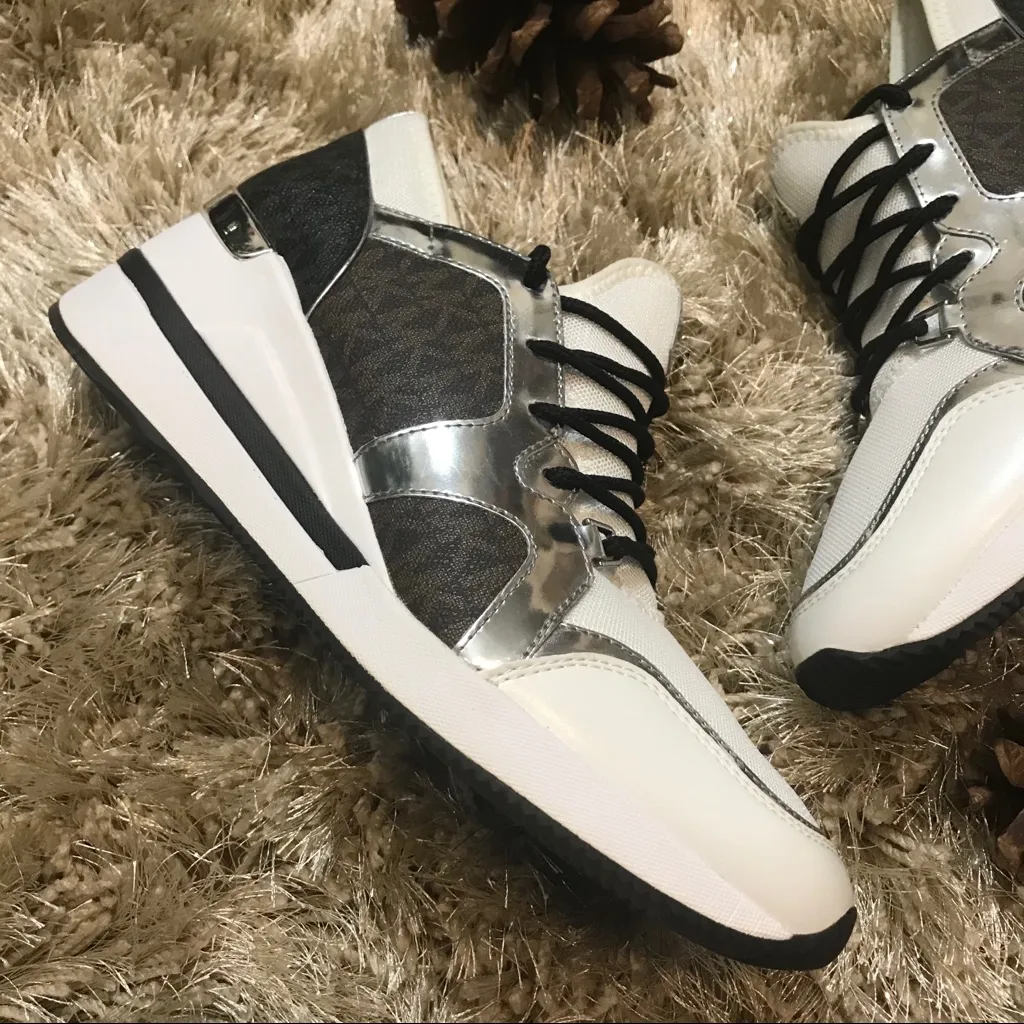 Michael Kors MK New Liv Trainer Wedge Women’s Sneakers 10 Trendy High Top Casual - Image 2