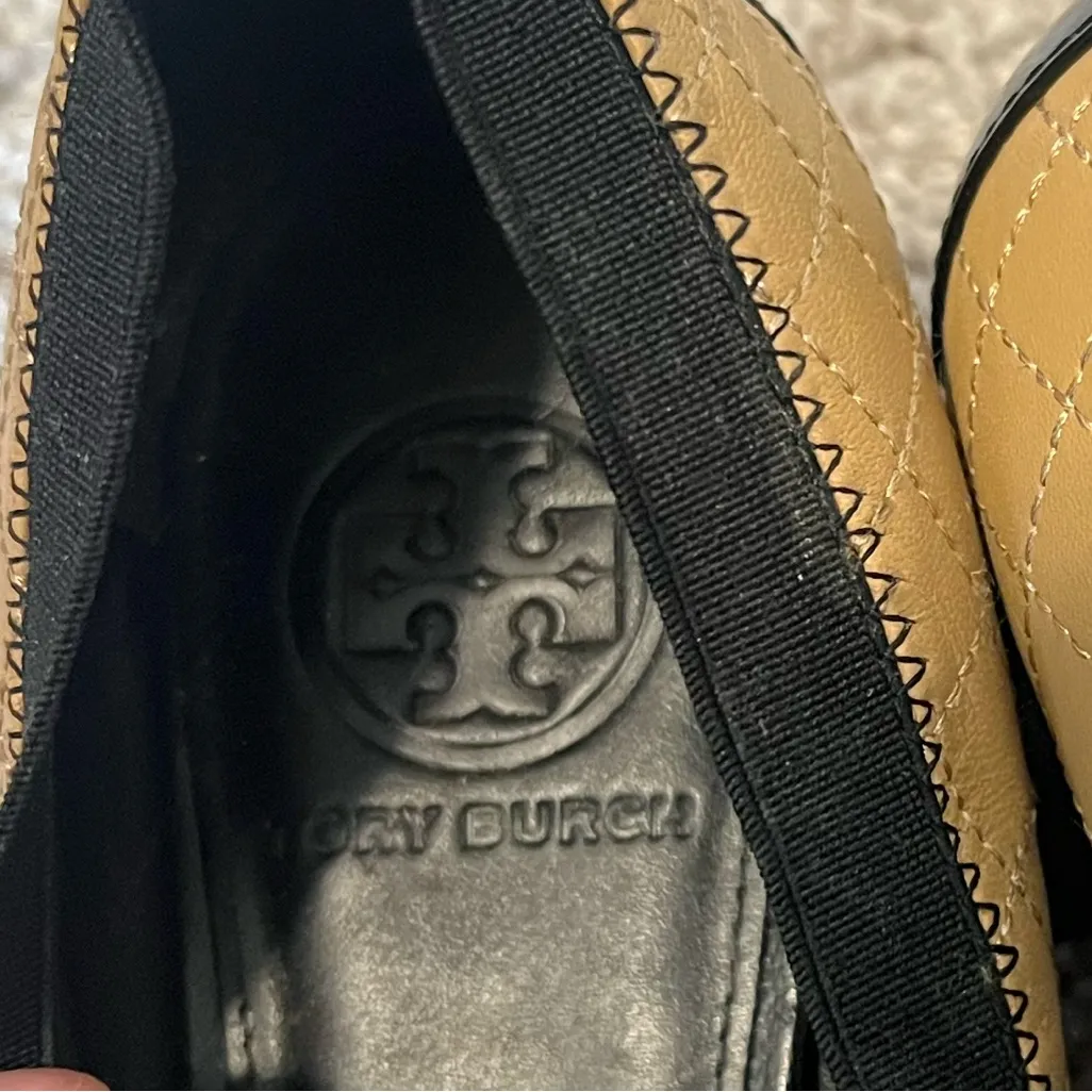 Tory Burch  Carrie Quilted Pump - Image 6