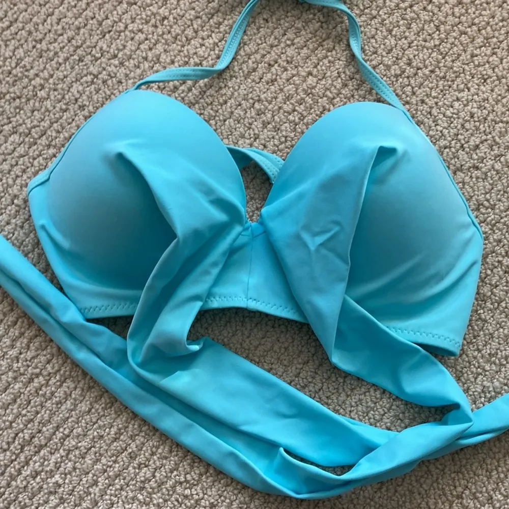 Cupshe Halter Wrap Style Underwire Bikini Top Aqua Women’s Size Medium VEUC - Image 3
