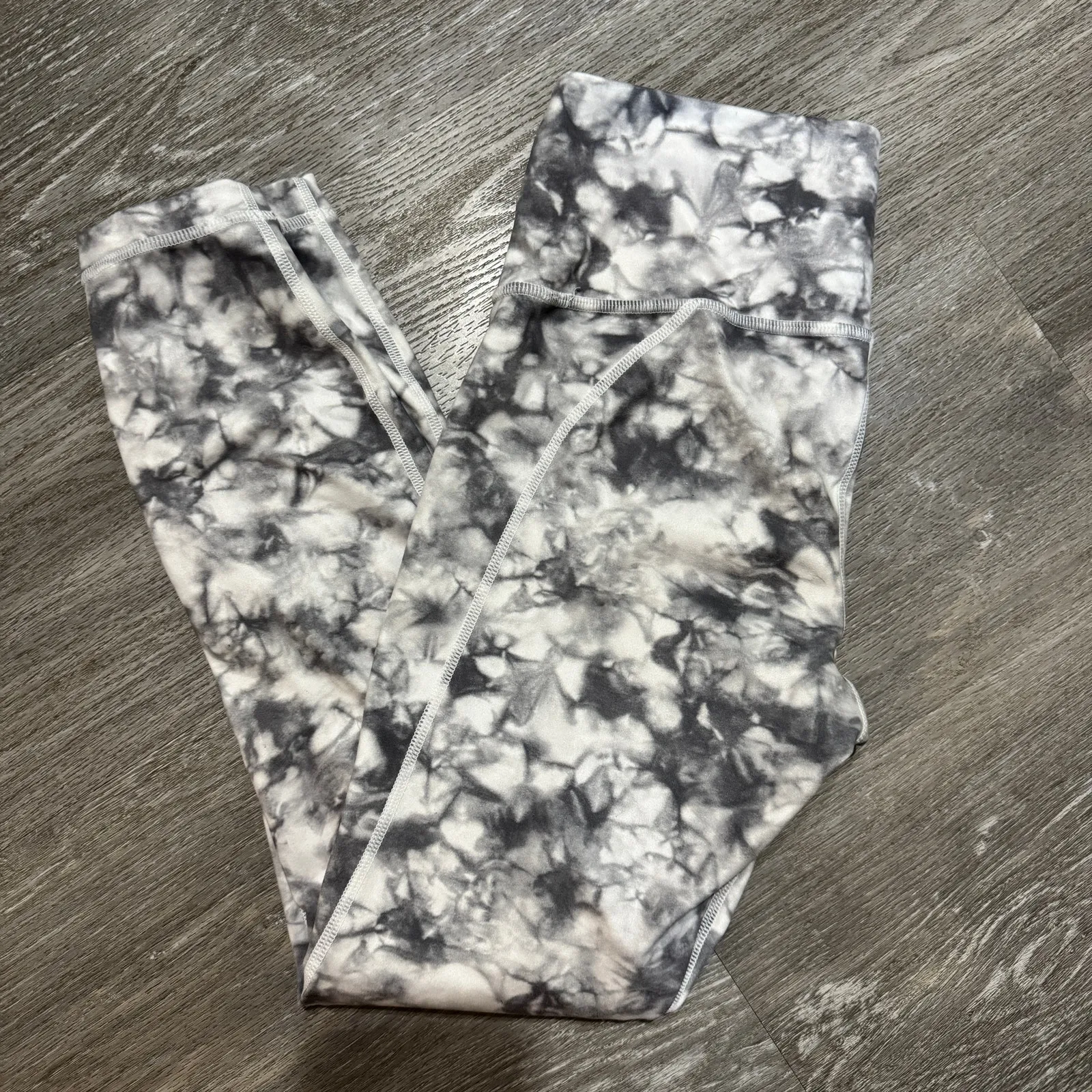 Athleta Gray Powervita Tie Dye Salutation 7/8 Leggings Style 281529 S Small - Image 4