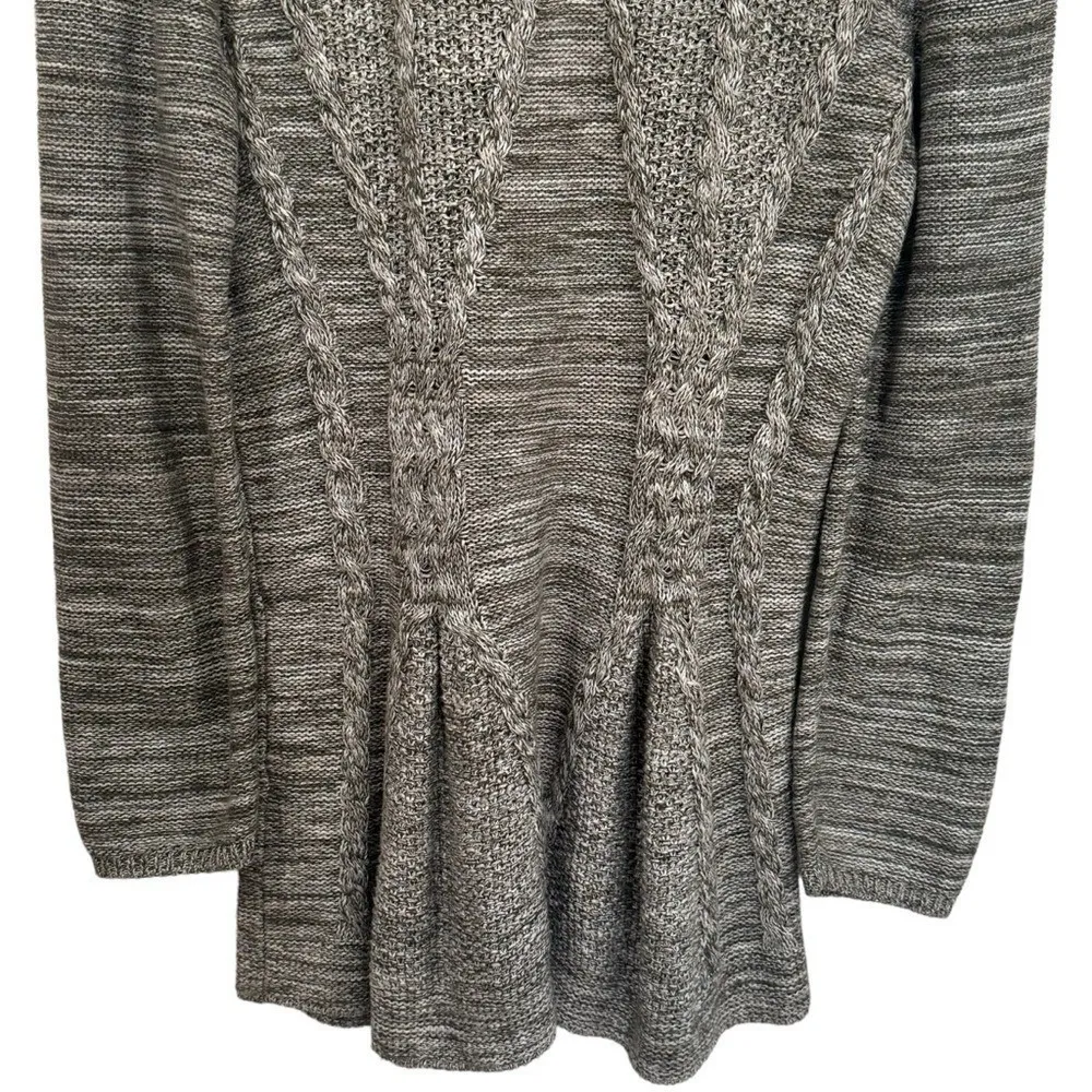 Neiman Marcus Green Ivory Tight Knit Long Sleeve Chucky Pleated Sweater Size M - Image 6