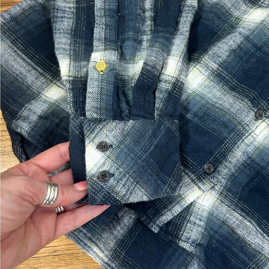 SCOTCH & SODA Plaid Flannel Cropped Long Sleeve Button Up Top Size L - Image 4