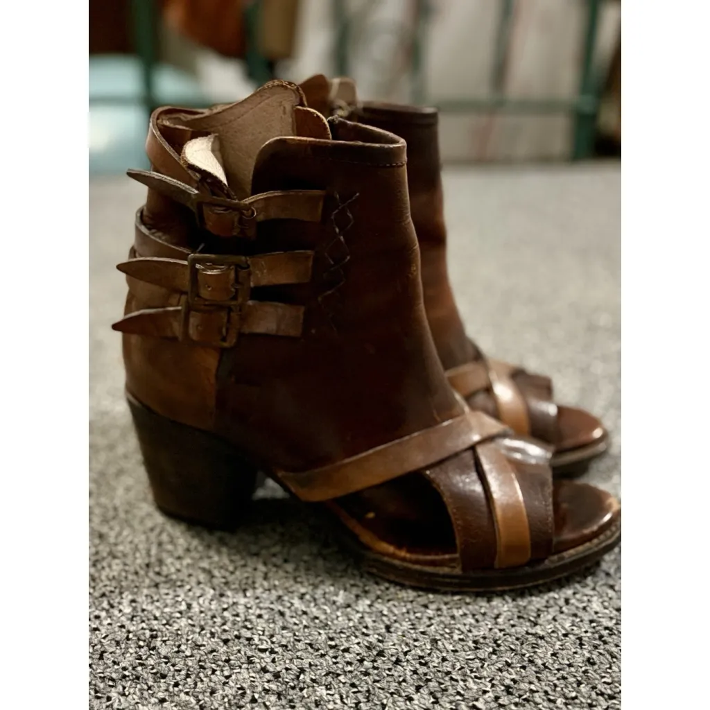 Freebird by Steven Peru Leather Size 9 Mid-Shaft Ankle Open Toe Buckles Brown - Image 4