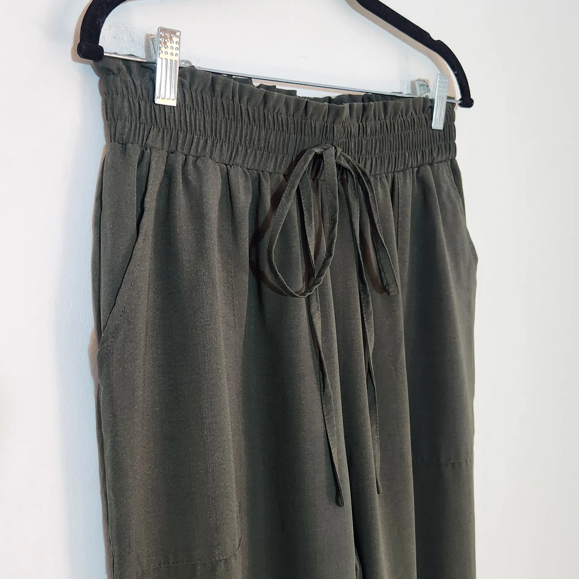 Shein Women's Army Green Joggers Size XL - Image 5