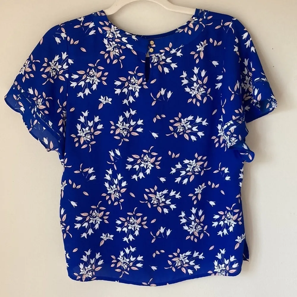 Liz Claiborne Career Petite Floral Print Blue Blouse Short Sleeved Women’s Small - Image 5