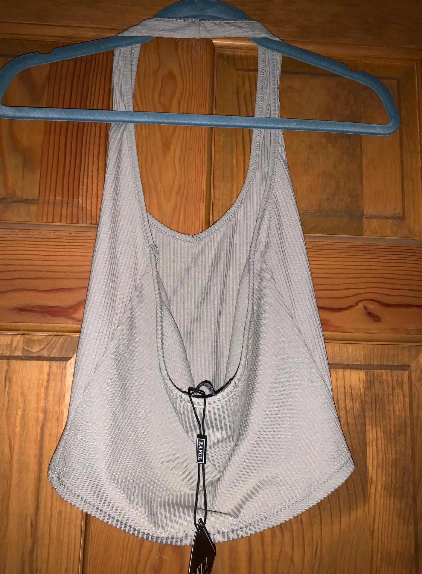 Zaful Ribbed Halter Crop Top - Image 4