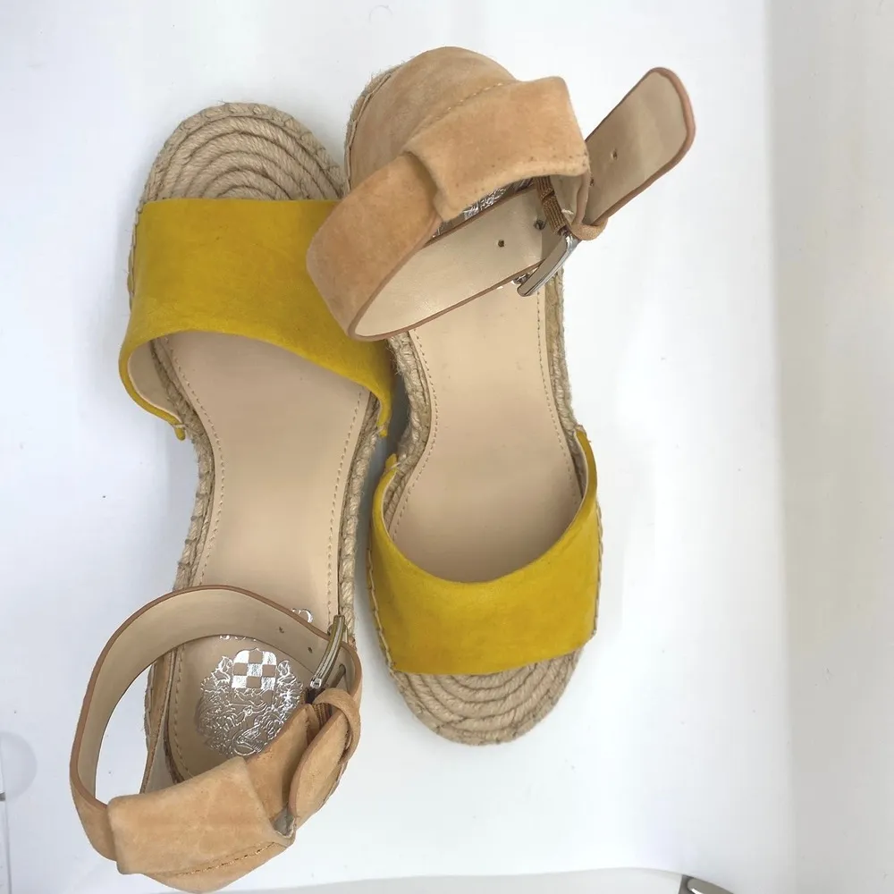 Vince Camuto NWOT Yellow Leera wedge sandal womens sz 8 - Image 2