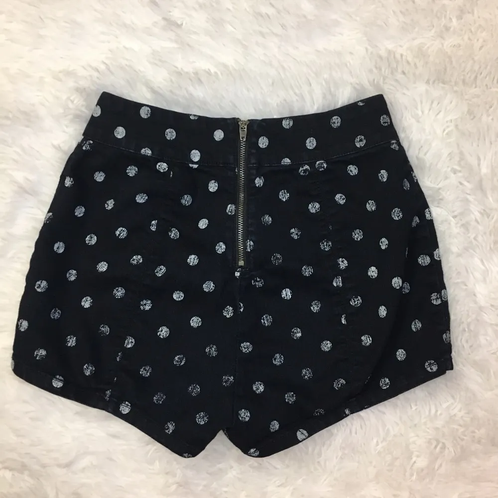 // KIMCHI BLUE Navy Blue Polka Dot High Waist Stretch Shorts 0 - Image 7