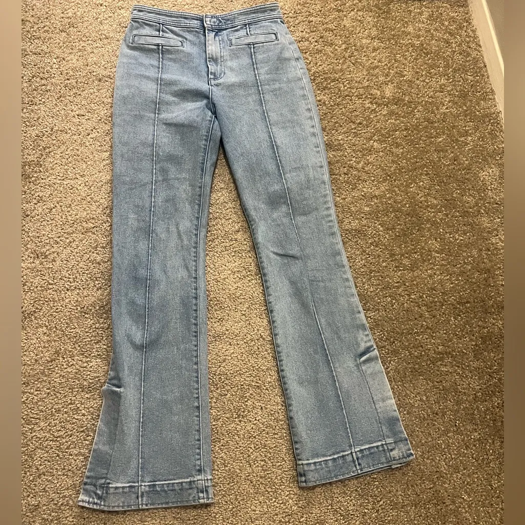 Tory Burch  Super Bleach out straight leg
Jean 25 - Image 10