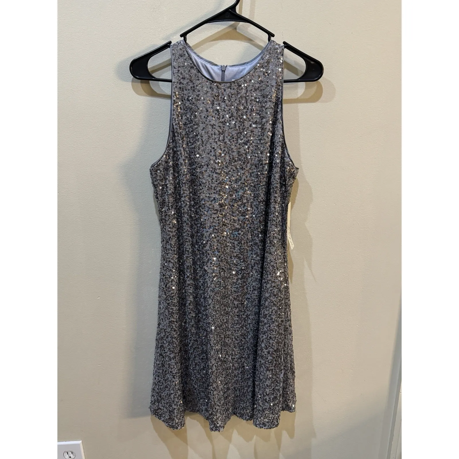 NWT Eliza J Size 12 Mini Dress Silver Sequins Sleeveless Racerback Fit and Flare - Image 2