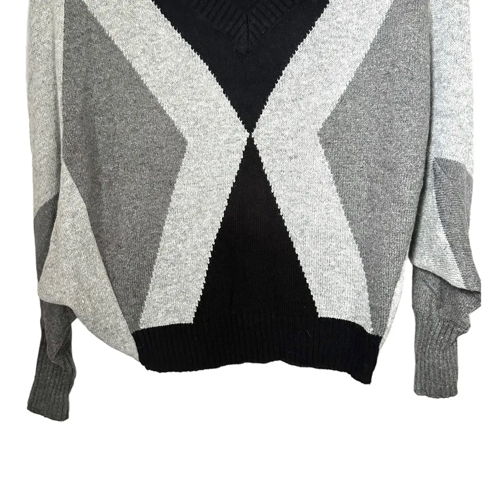 Joan Vass Studio Womens Sz S Rabbit Hair Blend Grey Geometric Sweater Pullover - Image 3