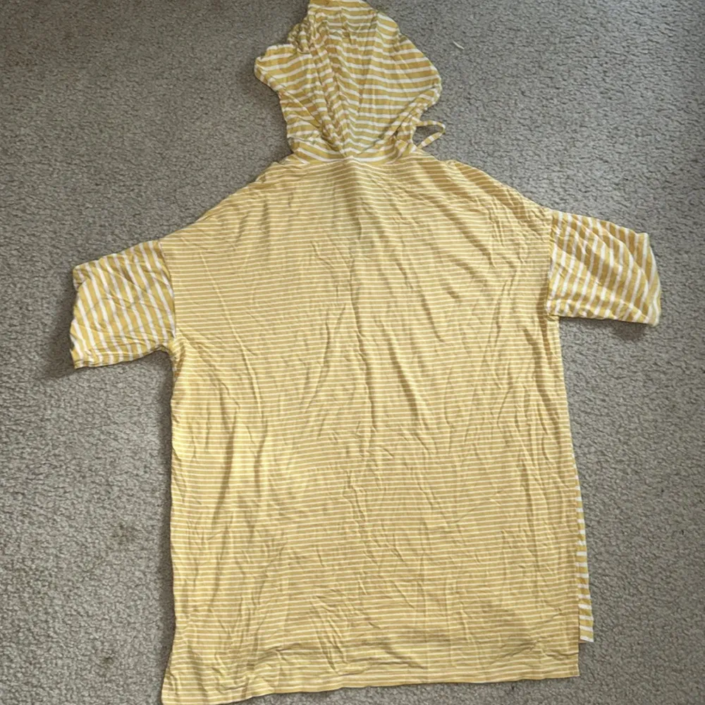 Hooded Striped Short Sleeve Shirt with Hood Yellow Size M - Image 3