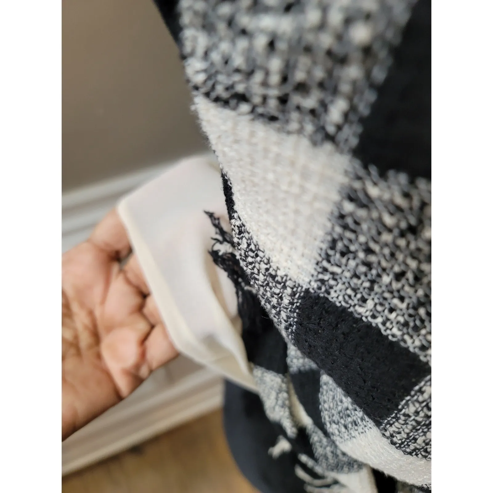 Zara Checkered Top Women's Size S Black White Tweed and Fringed Hem Sleeveless - Image 8