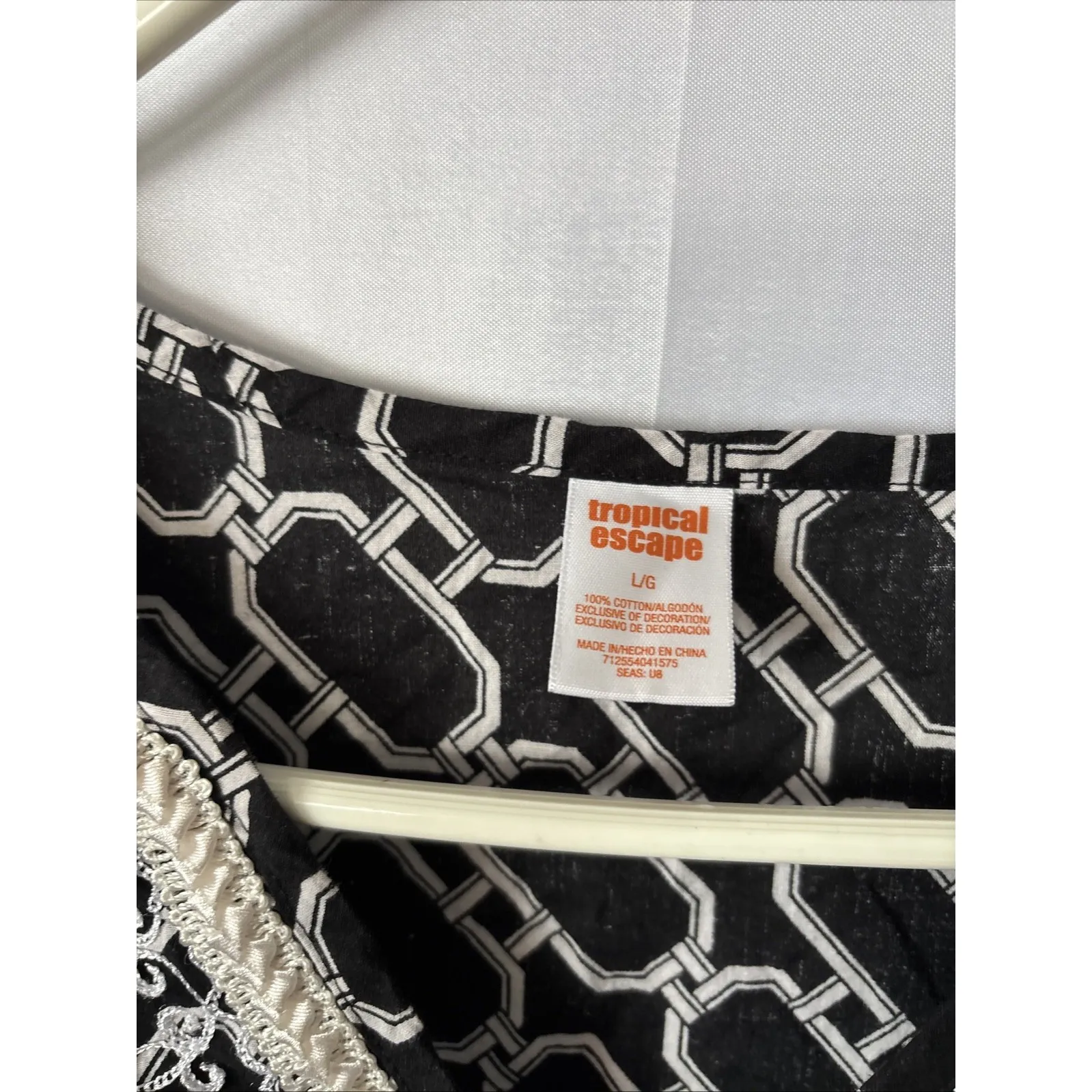 Tropical Escape Women's L Blouse White/ Black Design Bathing Suit cover Shirt - Image 4