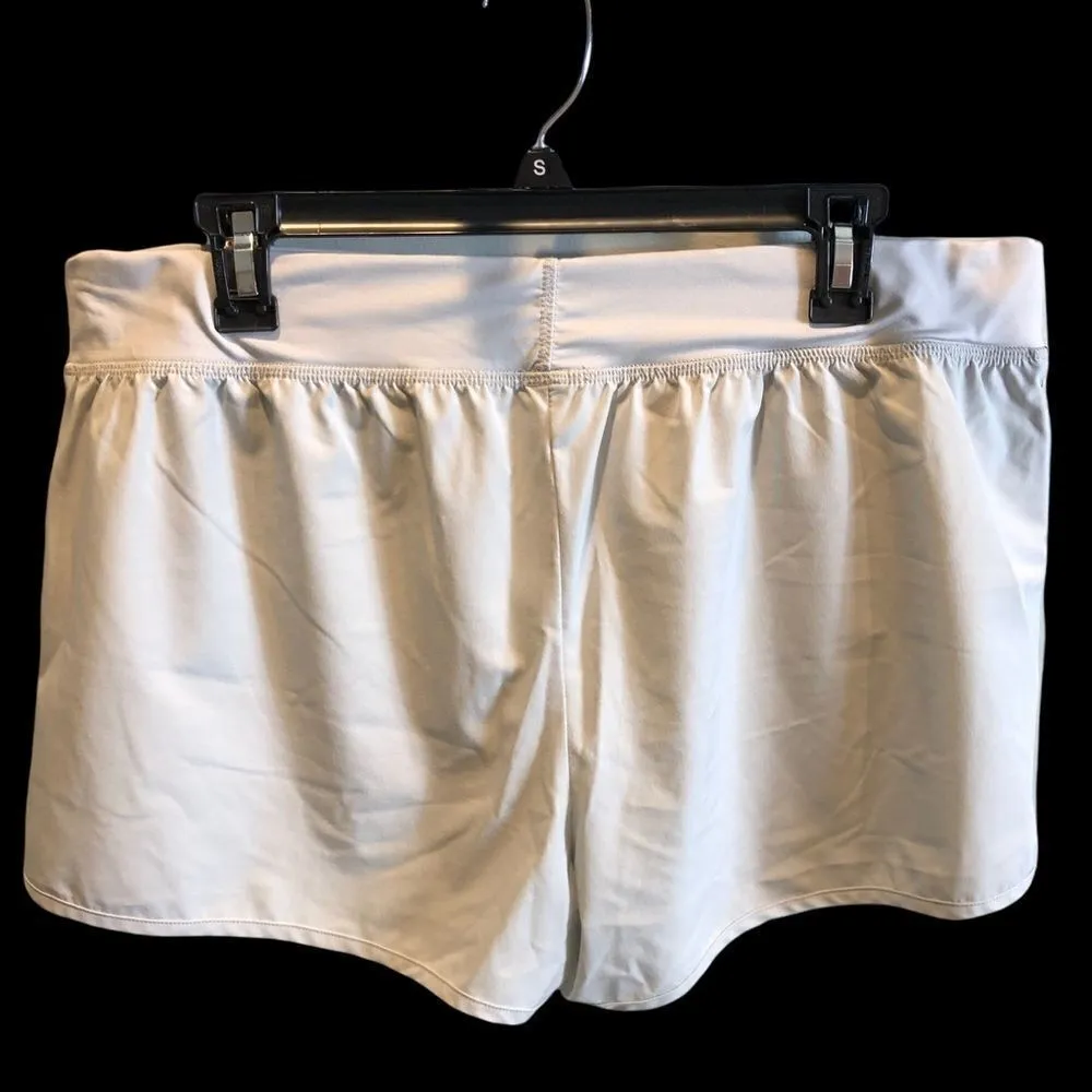 Avia light grey athletic shorts - Image 3