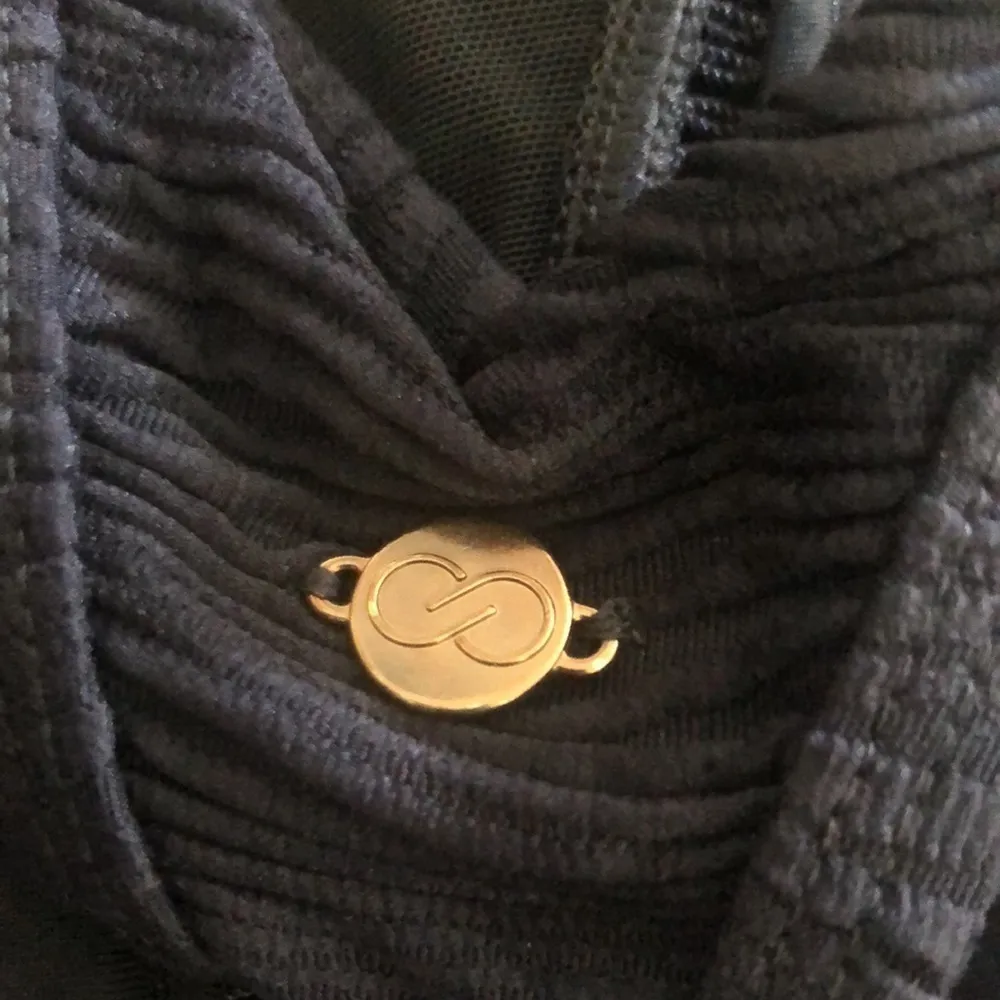 Underwood Swim Top Navy Sz. S Blue Strappy Racerback No Wires - Image 6