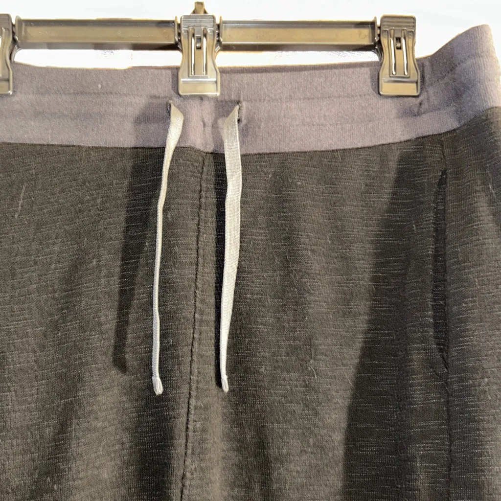 Avalanche Size L Black Skirt - Image 3