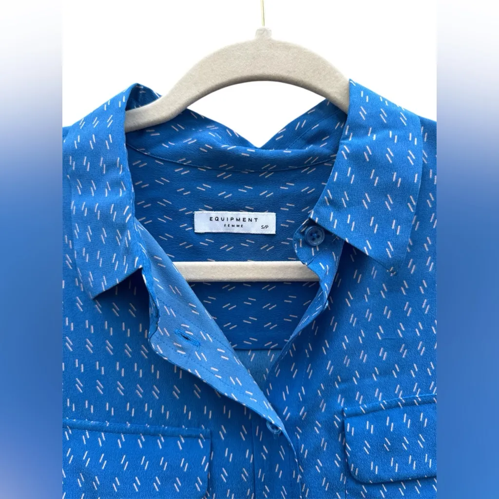 Equipment Slim Signature Silk Button-Down Blouse Lapis Blue Print – Size Small - Image 2