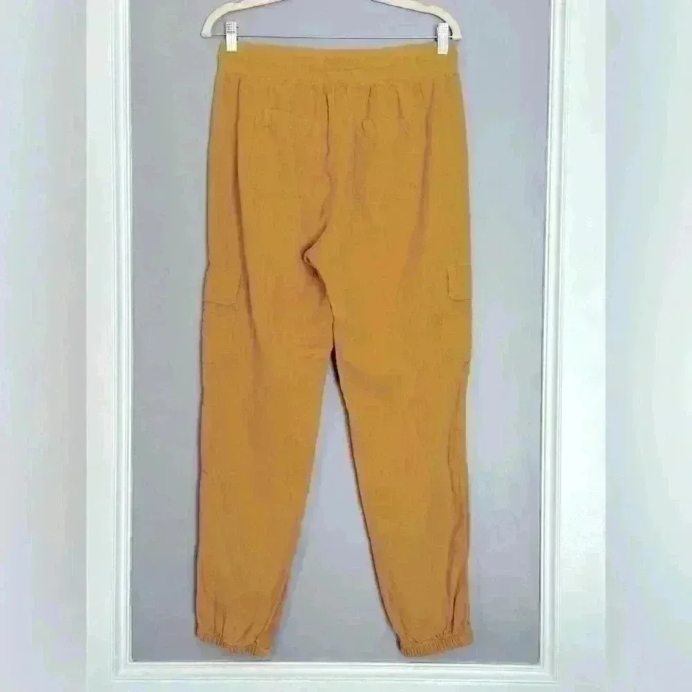 Gap High-waisted Cargo Jogger Pants for Women (P2) - Image 2