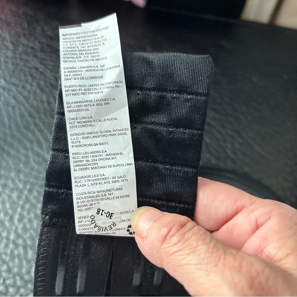 Elegant Black Women's Bra - Image 9