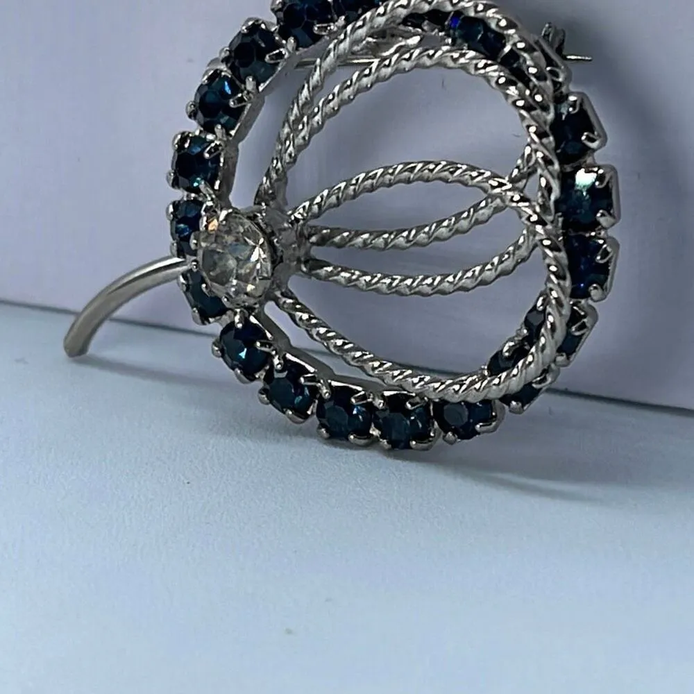Vintage midnight blue and clear crystal brooch Blue - Image 6