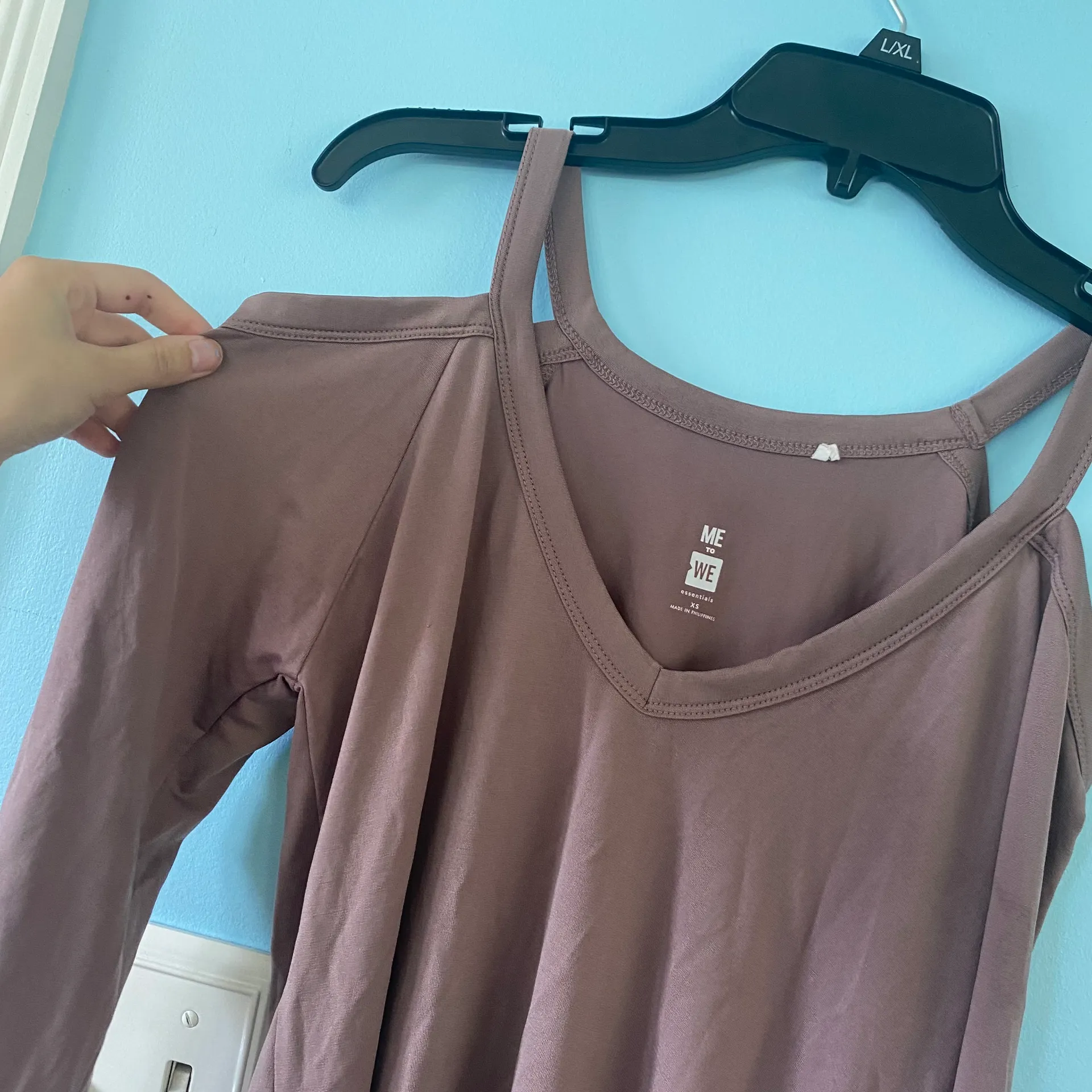 MetoWe cold shoulder top - Image 5