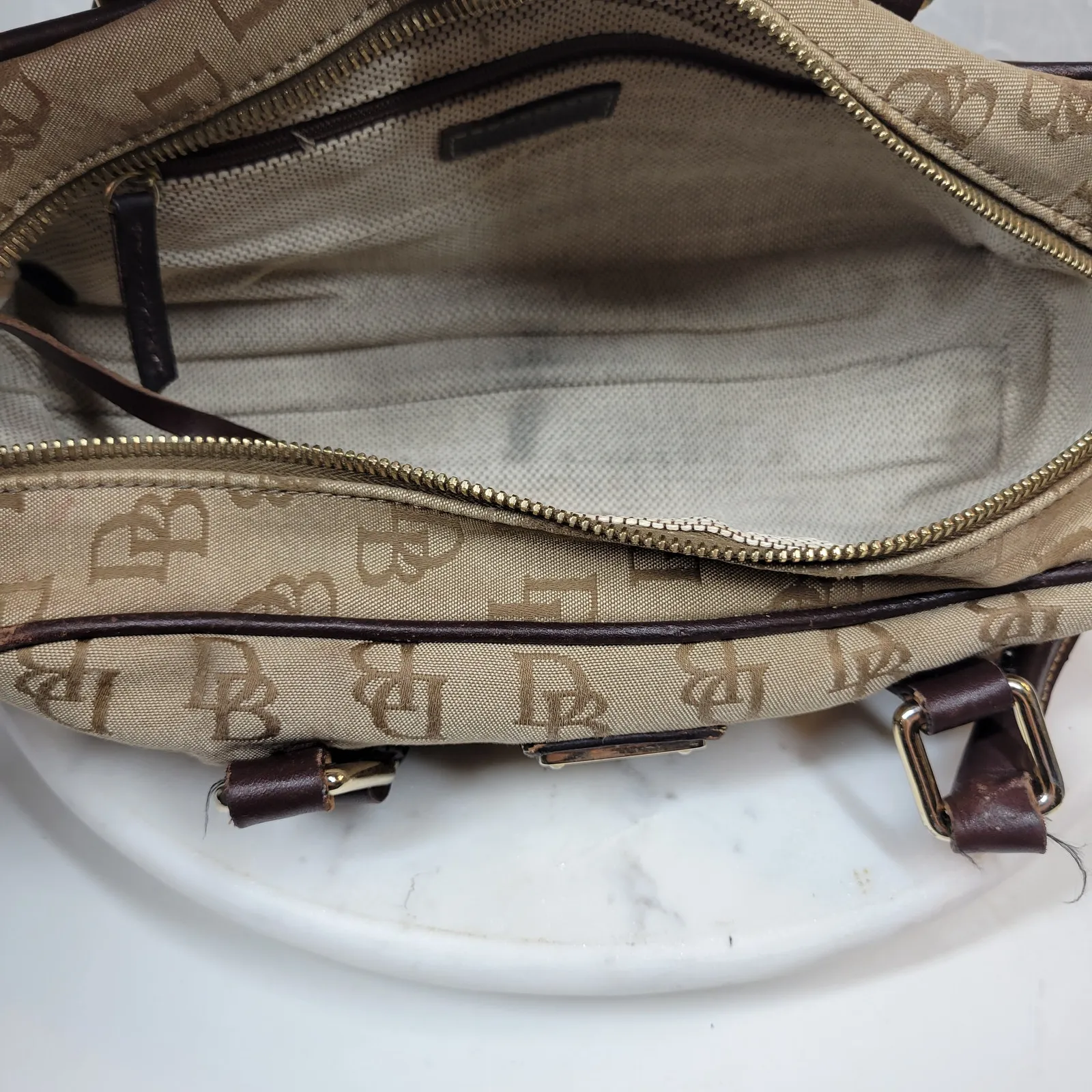 Dooney & Bourke Womens‎ Monogram Bag Brown Signature Canvas Leather Trim Y2K - Image 2