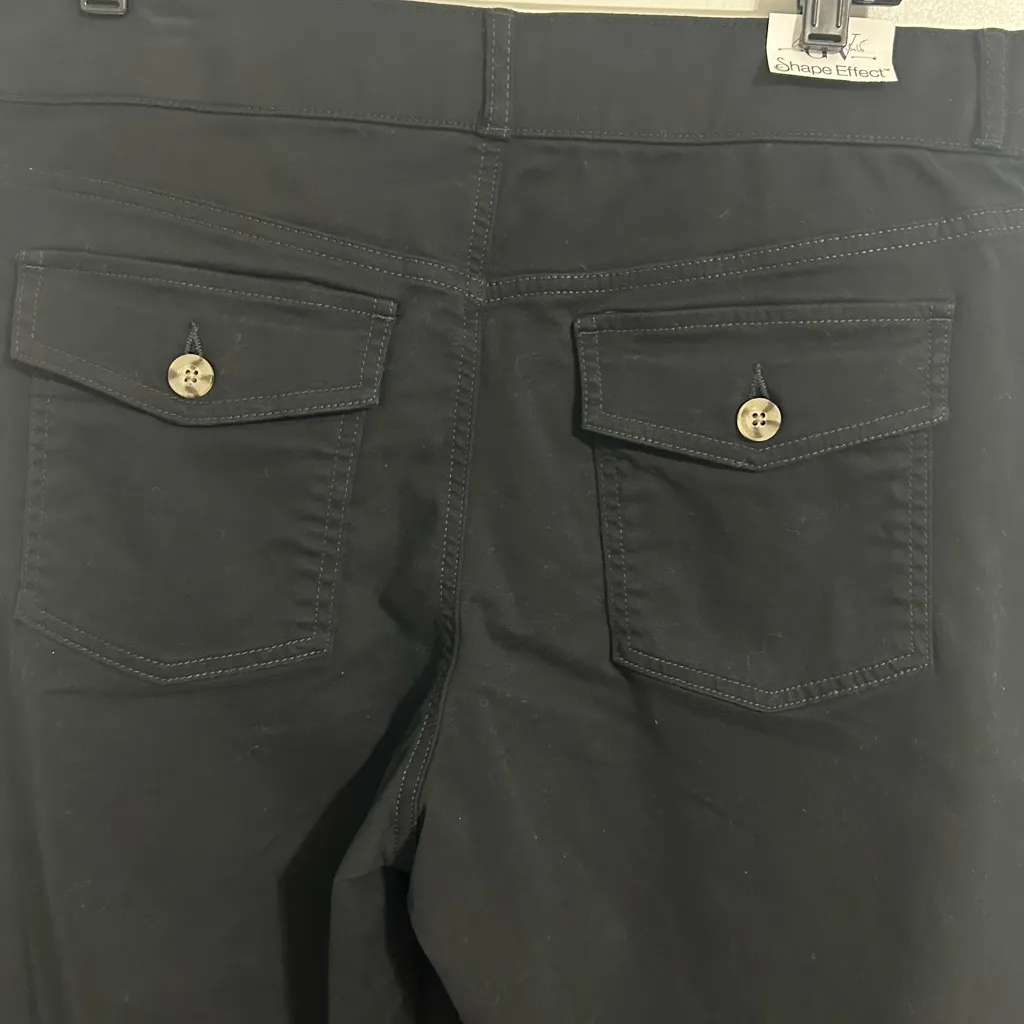 Gloria Vanderbilt black jean pants with a shape effect. Size 14. New with tag. - Image 7