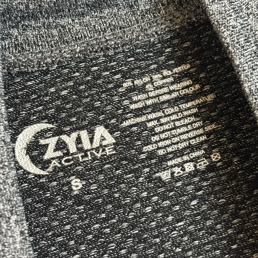 Zyia Active Woman’s Grey Long Sleeve Form Fitting Athletic Running Shirt Small - Image 3