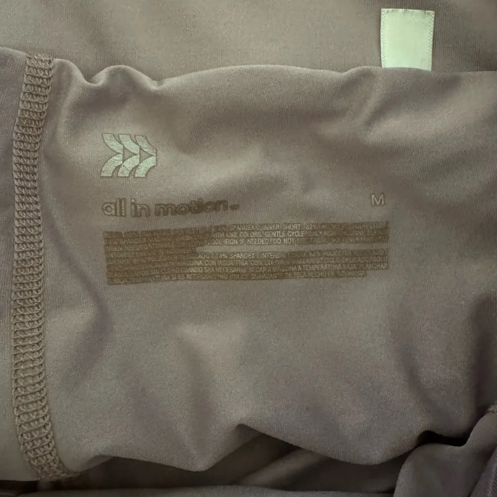 Women’s all in motion lilac purple athletic skort skirt with shorts Size Medium - Image 3