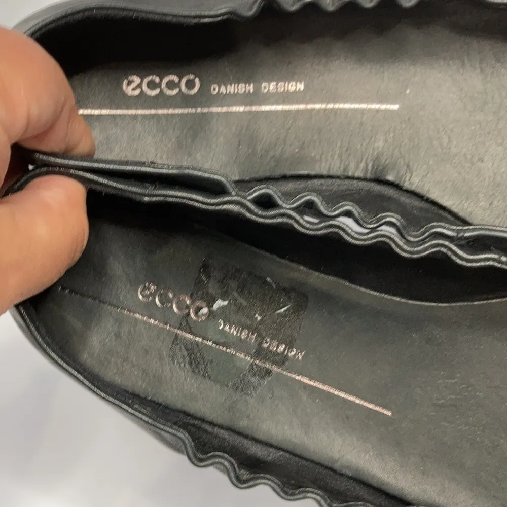 ECCO‎ black leather ballet flats size 40 - Image 3