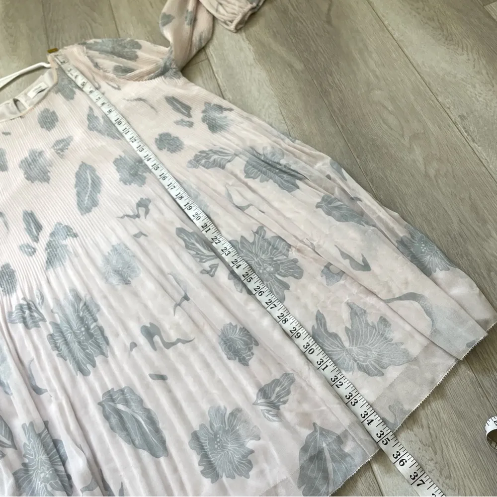 Wilfred Aritzia Daydreamer Mini Dress Soft Yellow/Silver Sage (Large) pleated - Image 6