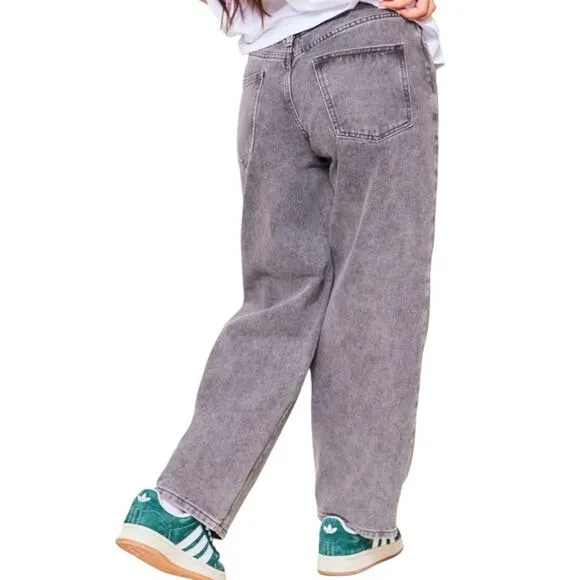 Prettylittlething Petite Washed Gray Dip Back Waist Boyfriend Jeans W1057 Sz 8 - Image 2