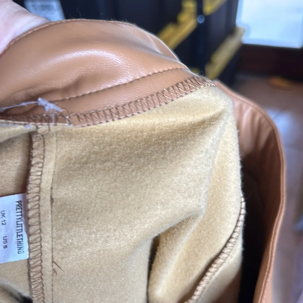PrettyLittleThing Camel Faux Leather Split Hem Skinny Pants Size 8 - Image 8