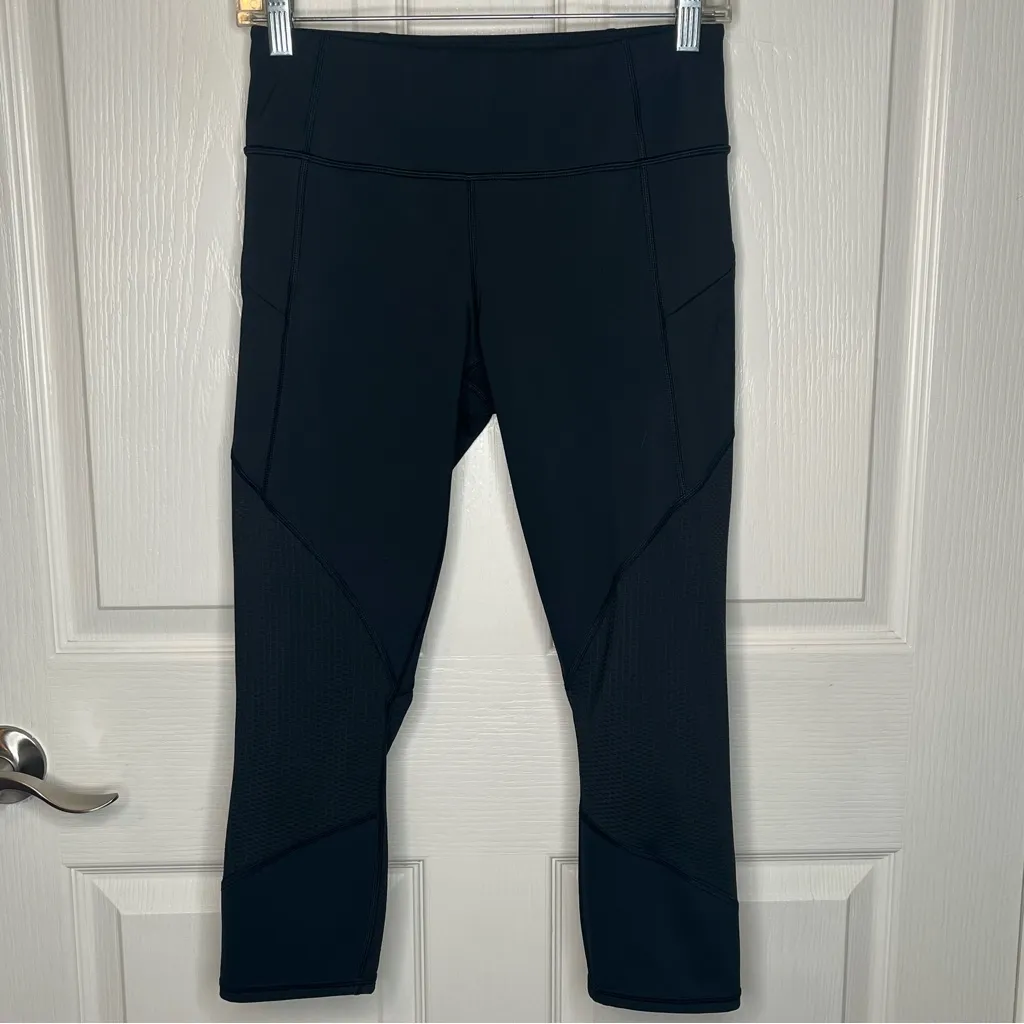 Athleta Mesh Contender Capri Sz S Black Athletic Capris Leggings - Image 9