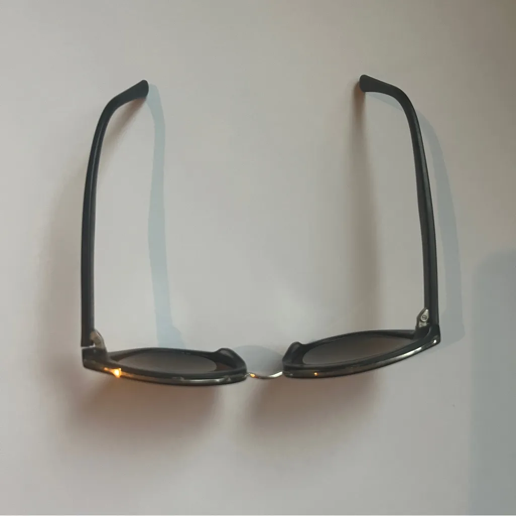 DIFF Eyewear Sunglasses Black Frames Polarized Colorful Lenses - Image 2