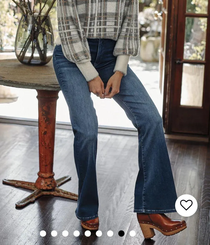 Citizens of Humanity Lilah High Rise Bootcut Jeans in Lawless - Image 2