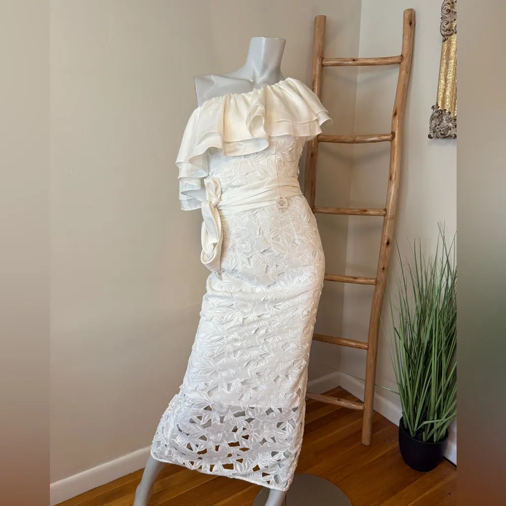 Chi Chi London Ruffled Off Shoulder Crochet Porsha White Maxi Dress 6 NWT - Image 7