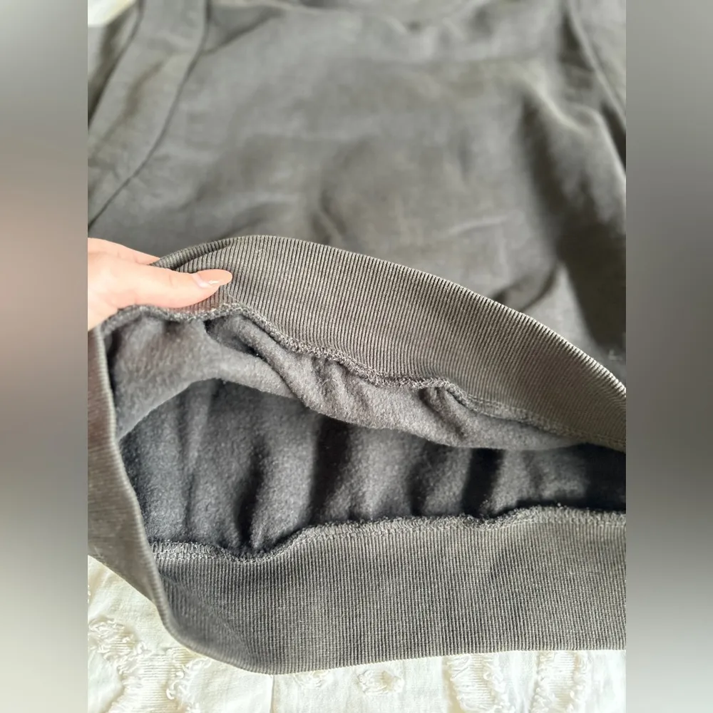 Black XS Crewneck - Image 4