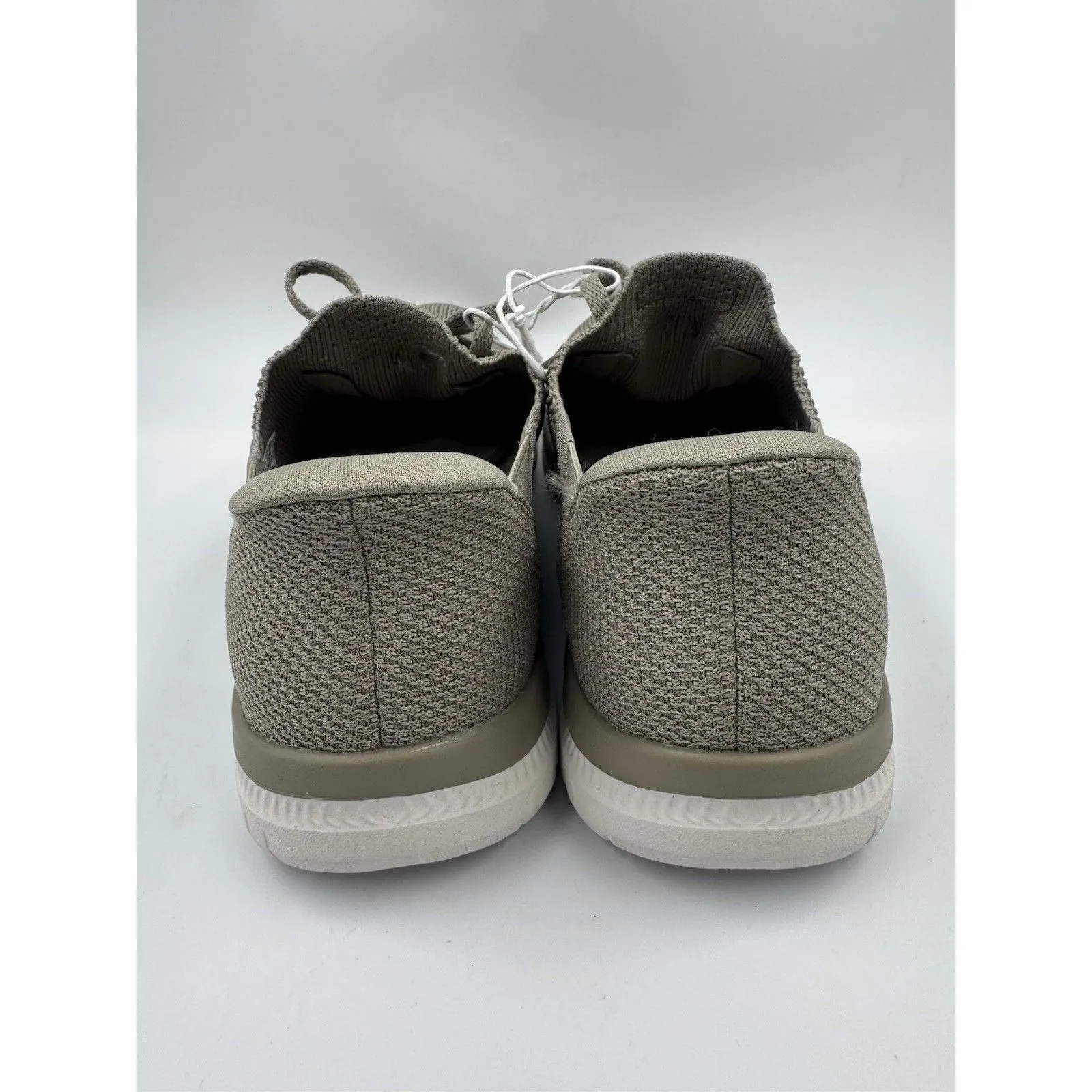 New Skechers Women Taupe Beige Virtue Swift Fit Sneaker Hands Free Memory Foam 9 - Image 5