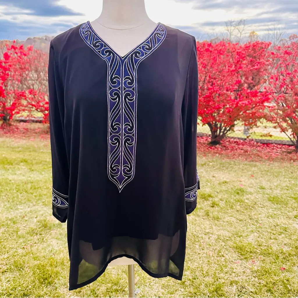 Bob Mackie Black Tunic with Blue Embroidery - Image 5