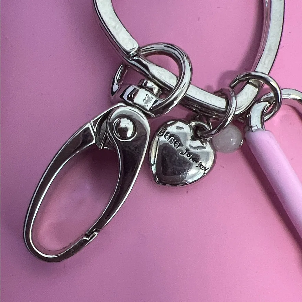 Betsey Johnson | Teddy Bear 🧸 Bag Charm - Image 5
