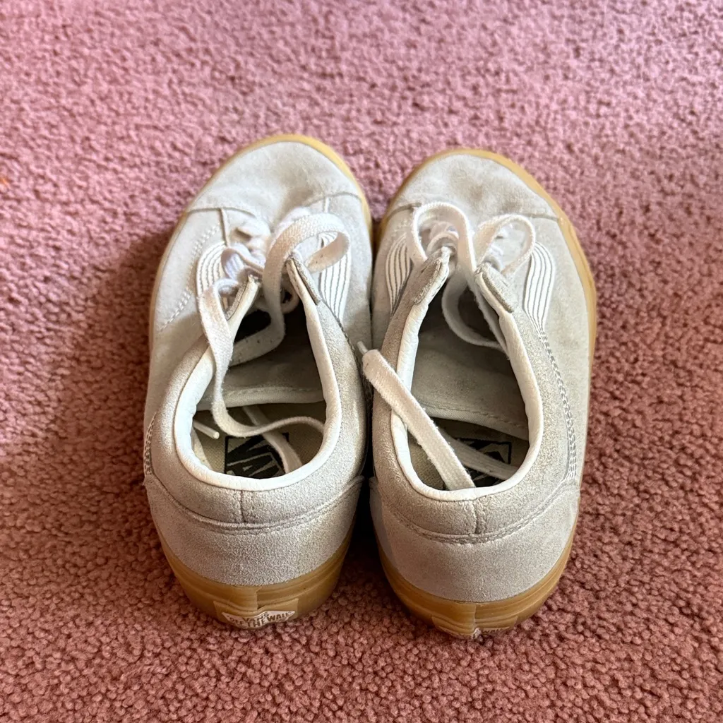 Vans Beige Suede Sneakers with White Laces - Image 3