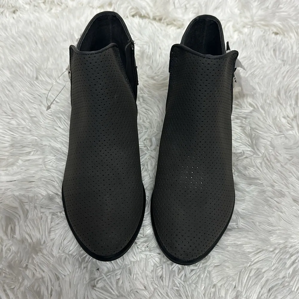 Esprit Talia Gray Ankle Booties Sz 8M New - Image 2