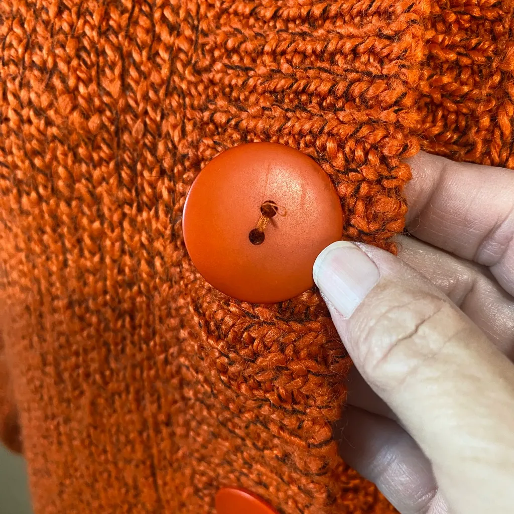 OHI 3 button sweater vintage with padded shoulders‎ Orange Size M - Image 2
