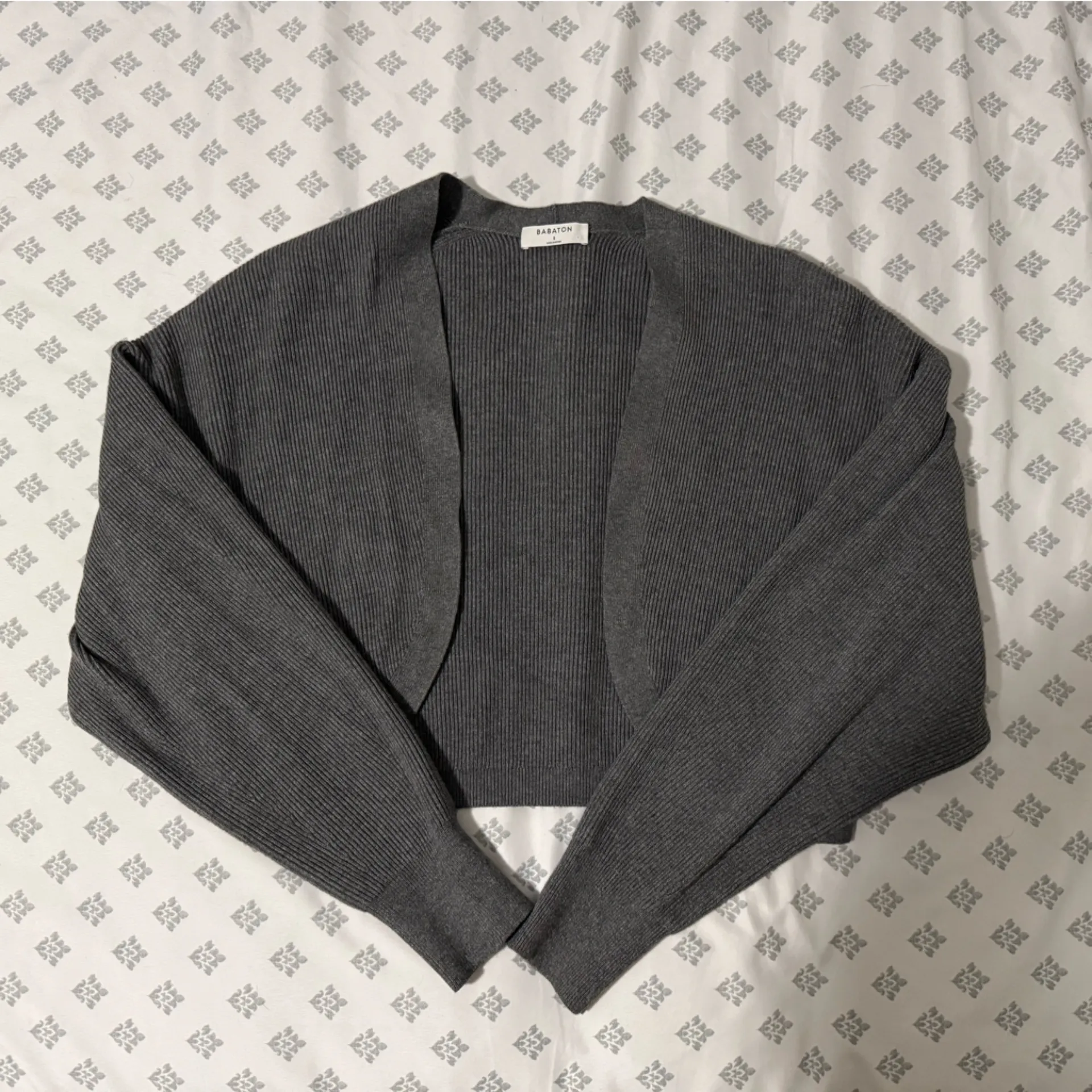 Aritzia decisions shrug - Image 3
